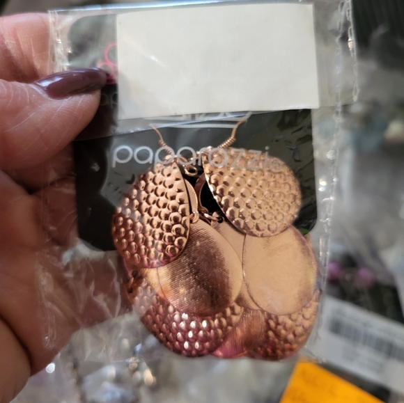 New Paparazzi Box Of Jewerly 23 Necklaces,earrings 5,braclets 2. Kids 18 Pcs - Picture 2 of 14